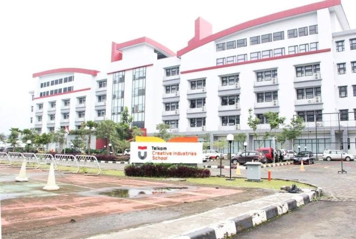 Gedung TCIS 2013