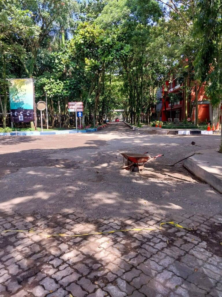 Perbaikan Jalan Telkom University