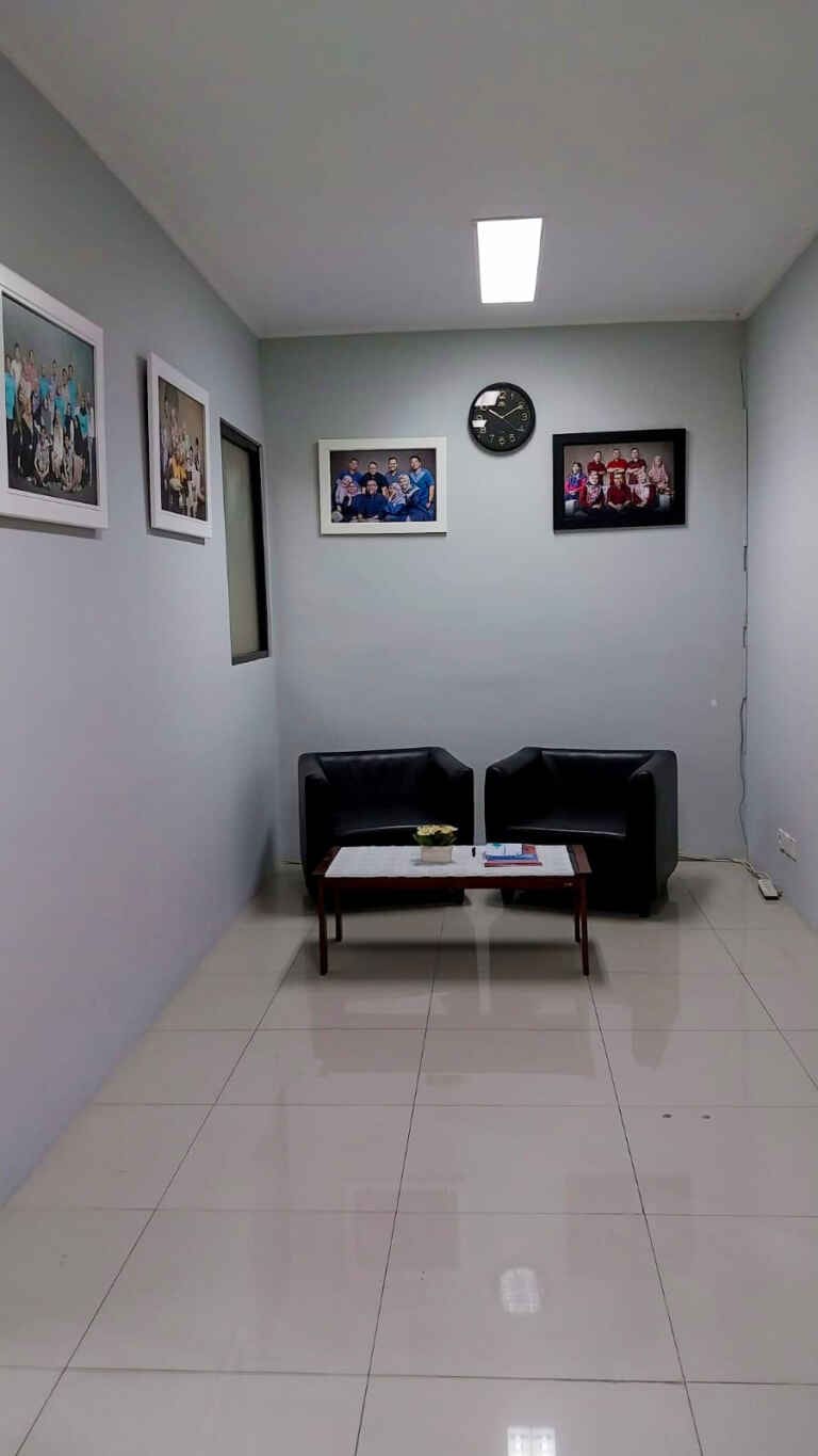 Dalam Ruangan Wadek II FEB