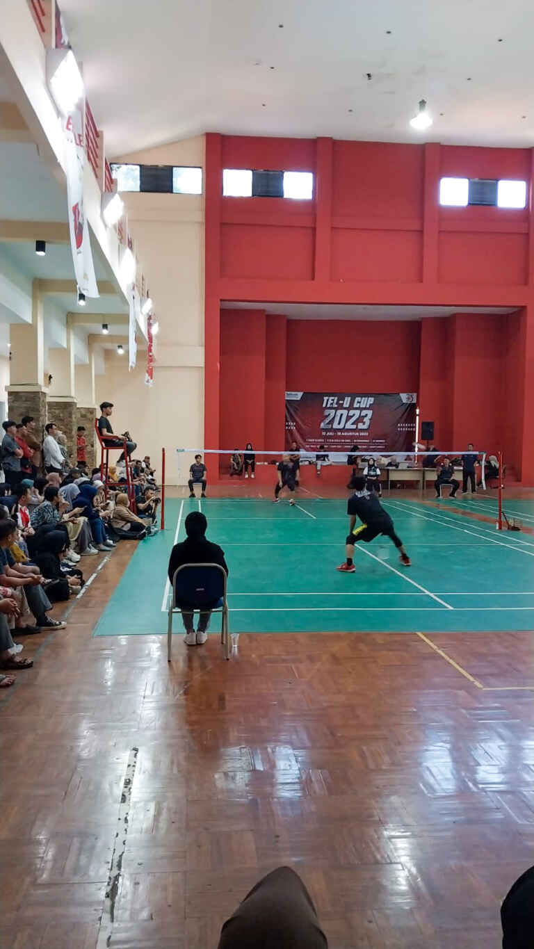 Final Rektorat VS FIF Bulu Tangkis