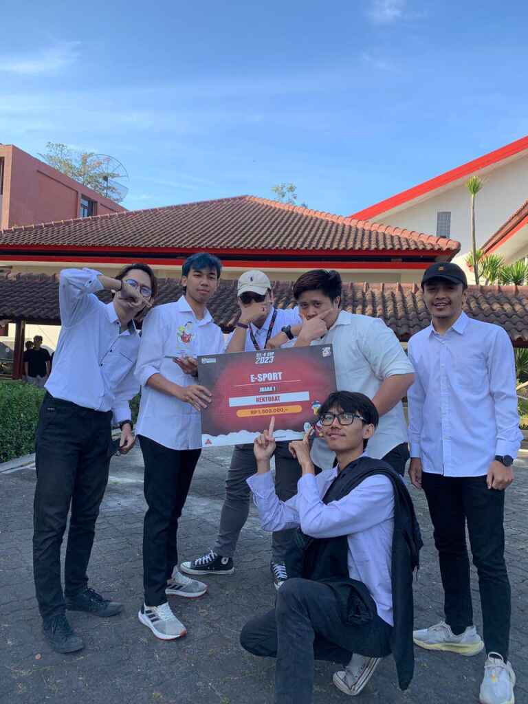 Rektorat Juara 1 Esport