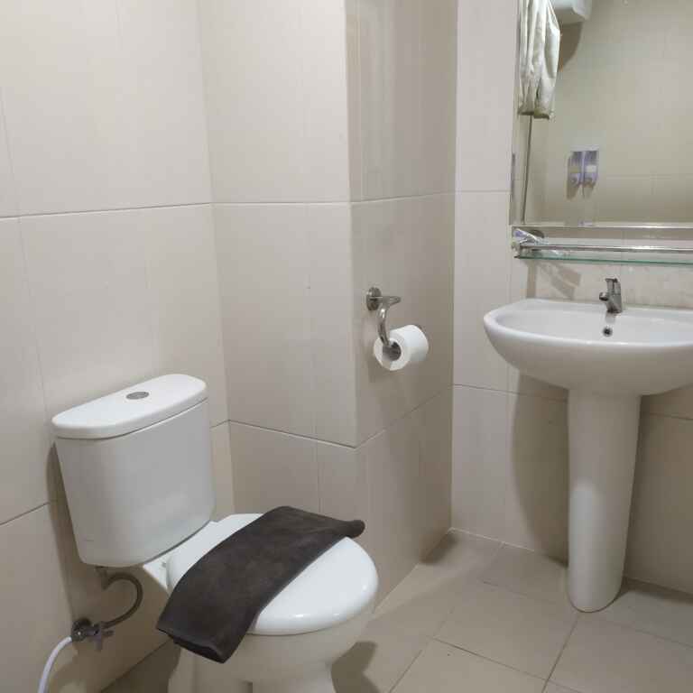 toilet Kamar Deluxe