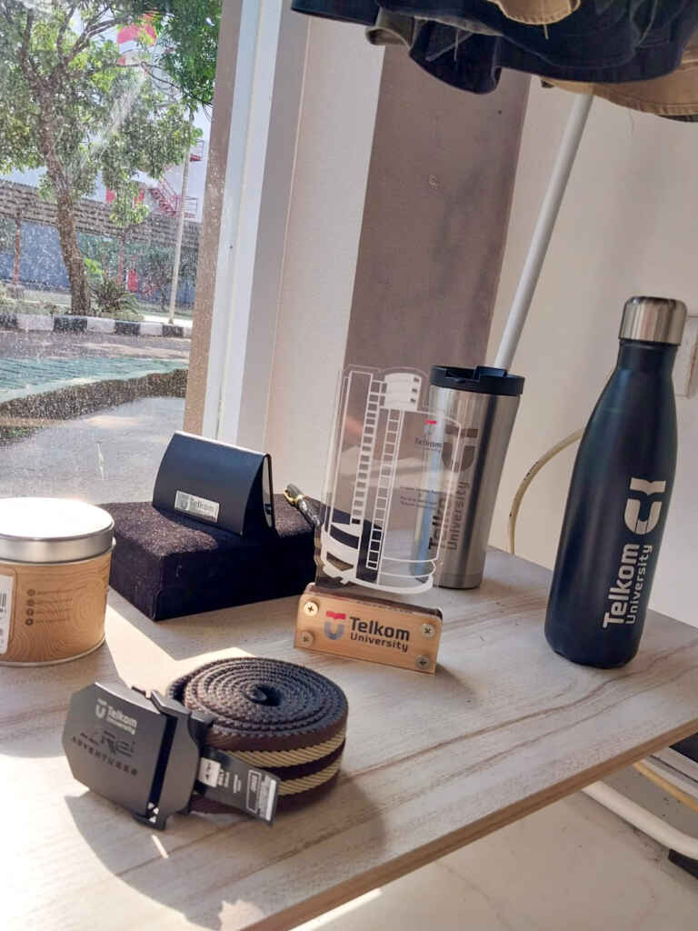 Sabuk Bering Di TelÚ Store