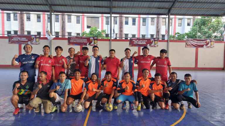 Fasilitas Lapangan Olah Raga Futsal Indoor Telkom University 4 scaled