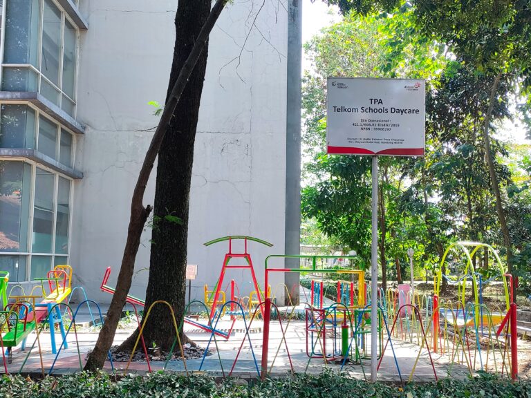 playground1 scaled