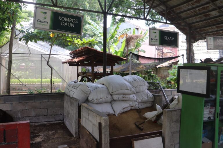 bc93a6be 1e26 4aad 8200 31439f9a8cc9