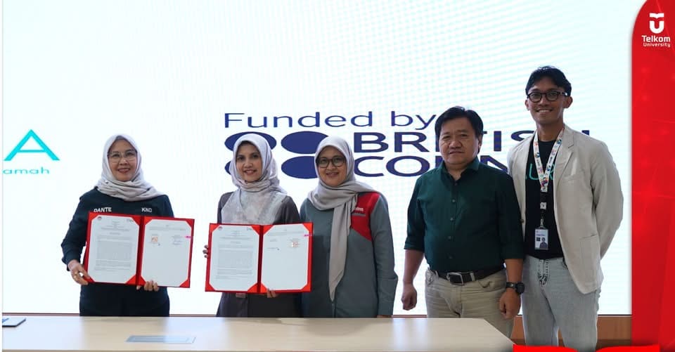 Peluncuran Aplikasi AURA Komitmen Tel U Dorong Inklusivitas Pendidikan Tinggi y