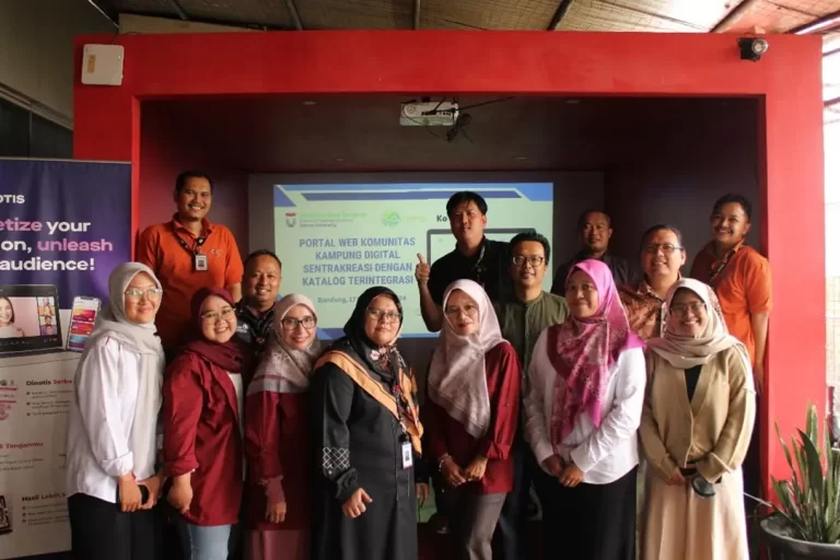Portal Web Komunitas Kampung Digital Sentrakreasi dengan katalog terintegrasi