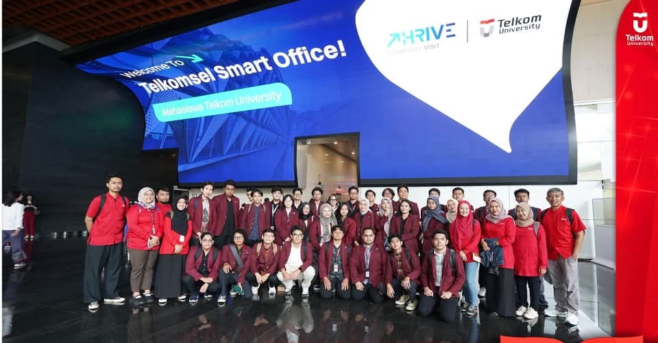 Mahasiswa Telkom University dan Thrive Lakukan Company Visit ke Telkomsel Smart