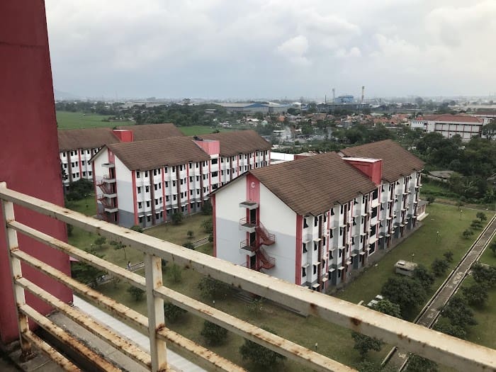 gedung asrama telkom university