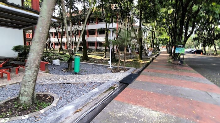 gedung kuliah umum telkom university