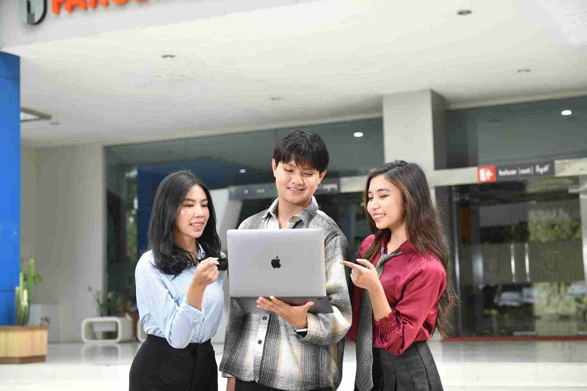 Cloud Computing sebagai Pendukung Kenyamanan dan Keamanan Pengguna