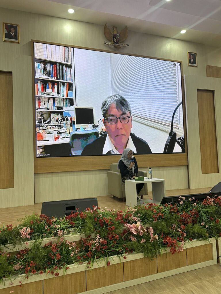 Keynote Ieee Agers 2025 Optical Wireless Power Transmission Untuk Objek Bergerak, Saat Daya Tak Lagi Jadi Batas Inovasi (2)